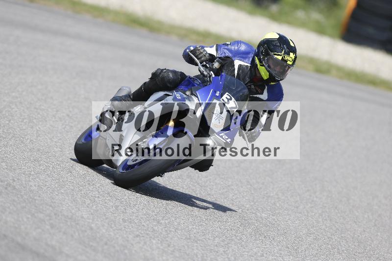 /Archiv-2025/09 22.04.2025 Cornu Master School ADR/gruen-vert/37